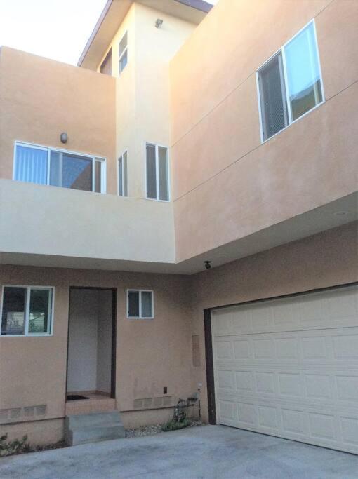 4 Bedrooms & 2.5 Bathrooms In La Los Angeles Kültér fotó