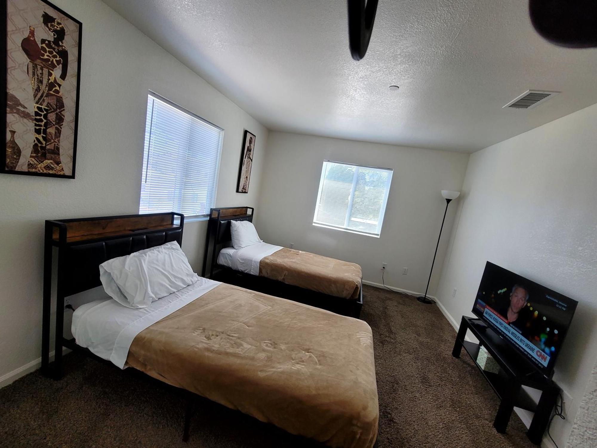 4 Bedrooms & 2.5 Bathrooms In La Los Angeles Kültér fotó