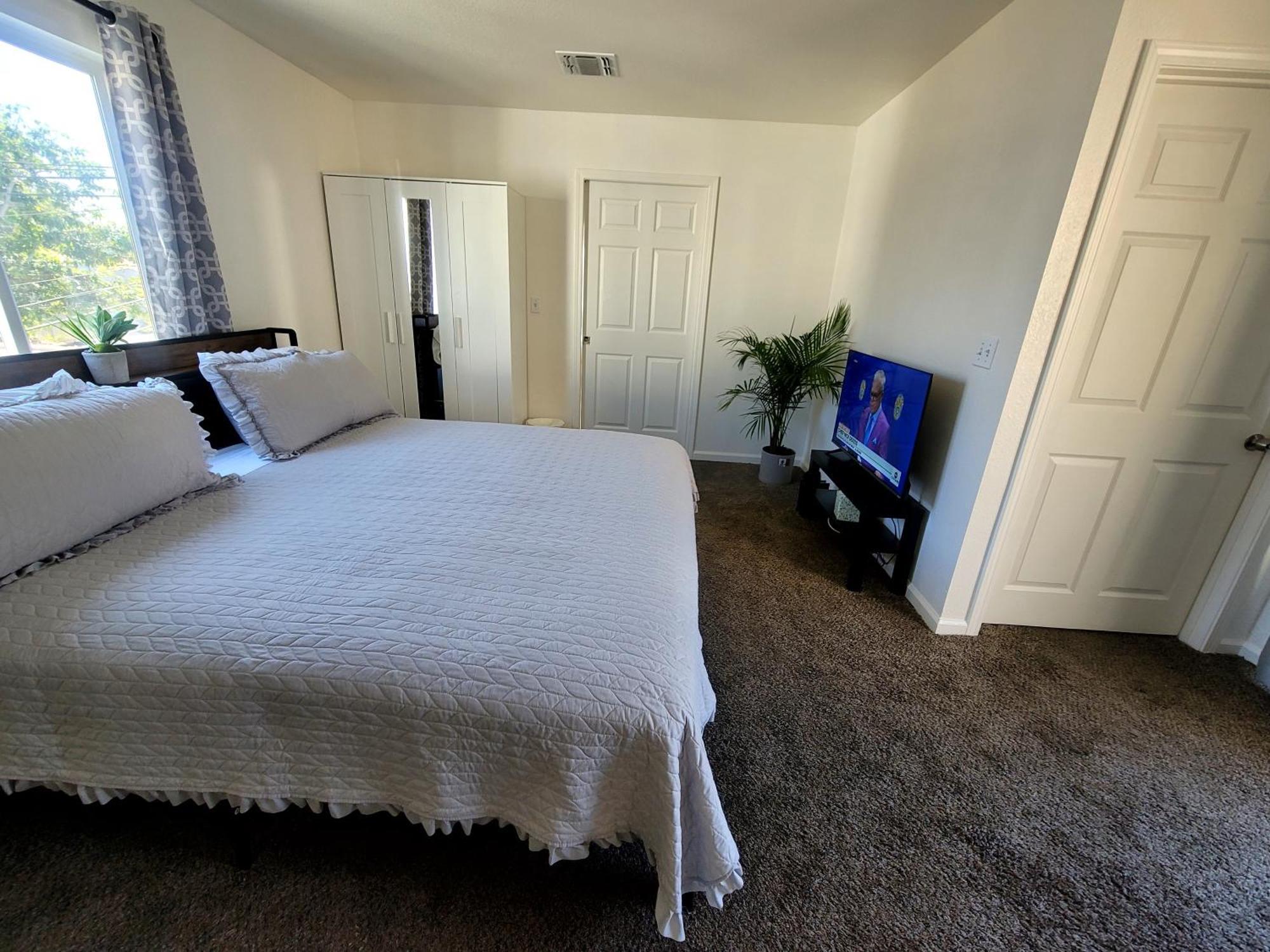 4 Bedrooms & 2.5 Bathrooms In La Los Angeles Kültér fotó